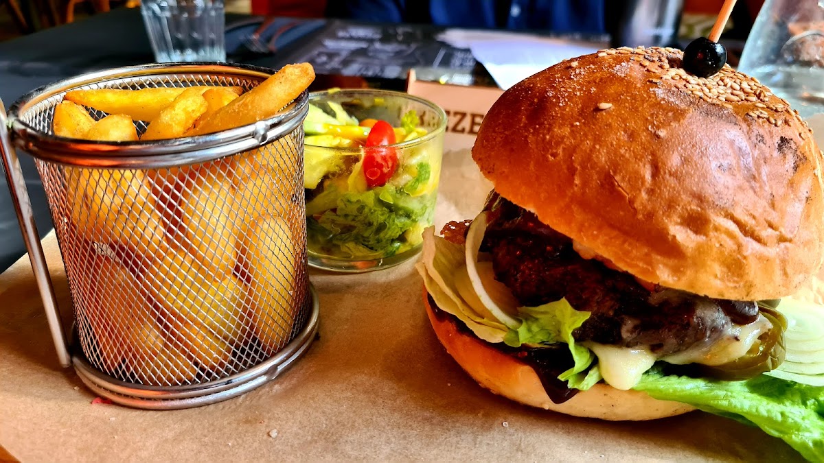 Restauracja Nova 22 - 4 Strony Swiata-8